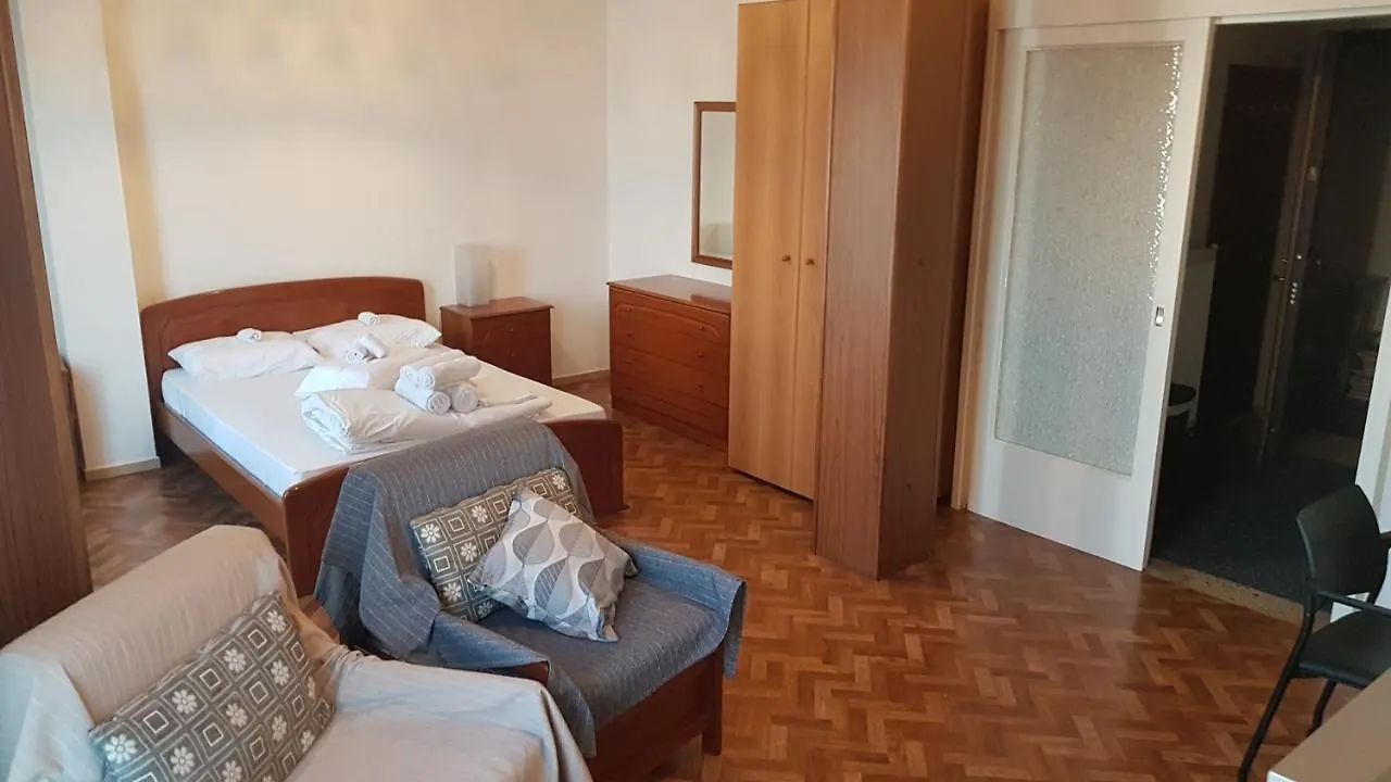 Gina'S Apartment テッサロニキ