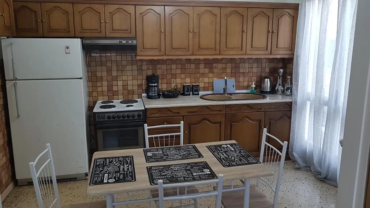 Gina'S Apartment テッサロニキ 0*,